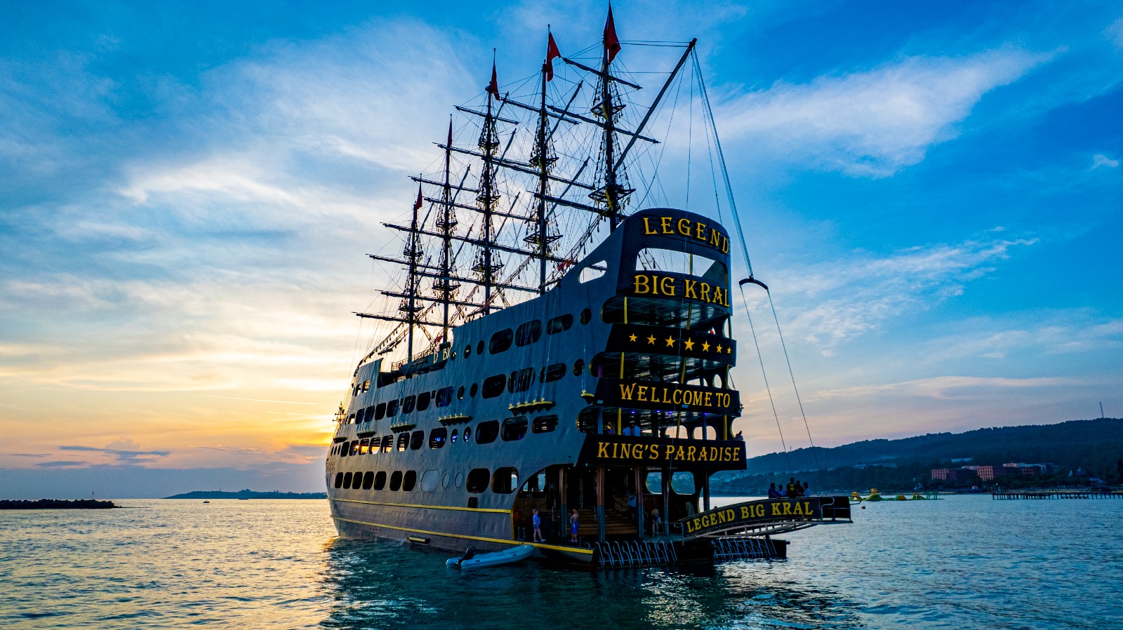Alcoholic Legend Big Kral Sunset Tour